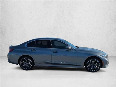 Used 2026 BMW 330i Sedan w/ Premium Package RWD image 4