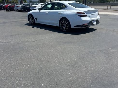 Used 2025 Genesis G70 2.5T RWD image 7