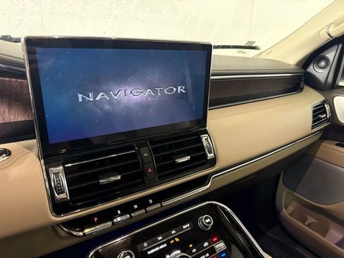 Certified 2023 Lincoln Navigator Reserve image 27