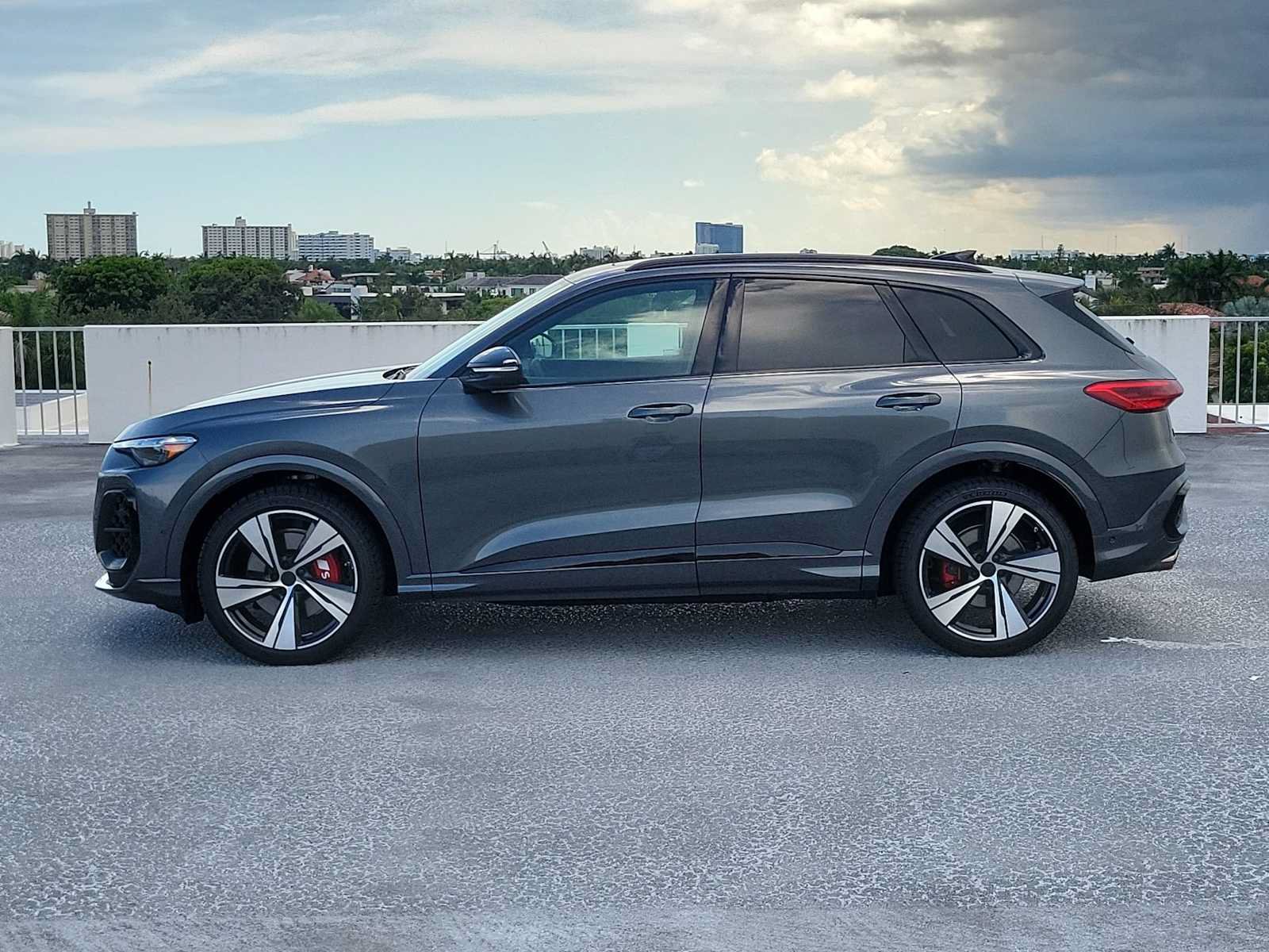 New 2026 Audi SQ5 Premium Plus AWD/4WD image 3