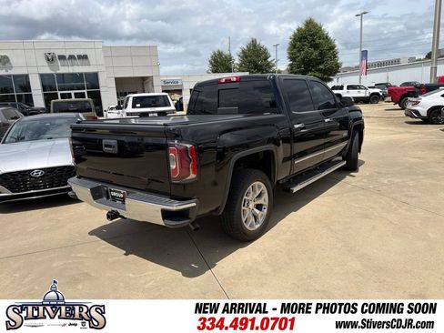 Used 2018 GMC Sierra 1500 SLT w/ Texas SLT Premium Package AWD/4WD image 8