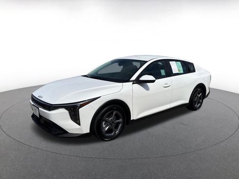 Used 2025 Kia K4 LXS FWD image 8