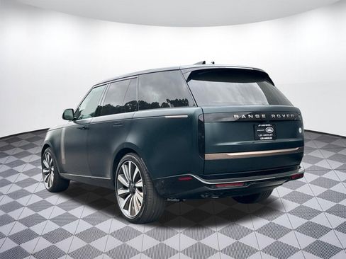 New 2026 Land Rover Range Rover SV AWD/4WD image 3