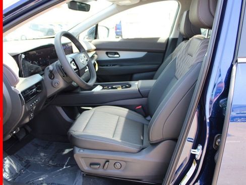 New 2025 Nissan Murano Platinum w/ Cargo Package image 10