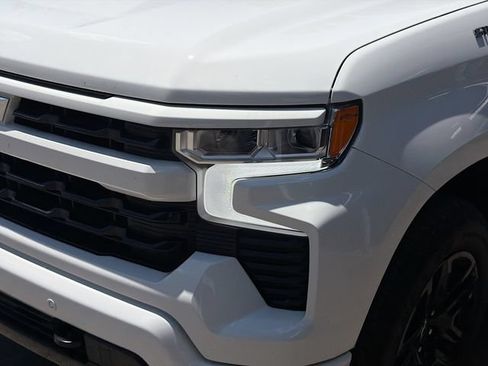 Used 2025 Chevrolet Silverado 1500 RST w/ Convenience Package II AWD/4WD image 9