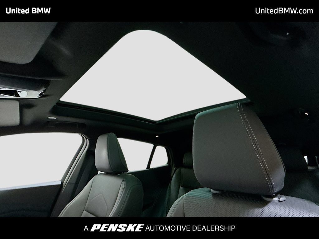 Certified 2025 BMW X2 xDrive28i w/ Premium Package AWD/4WD image 11