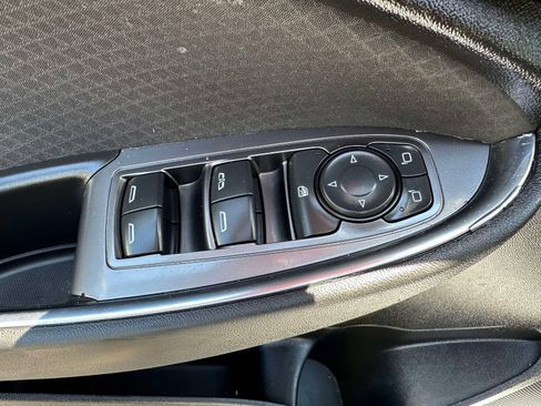 Used 2016 Chevrolet Malibu LT FWD image 14