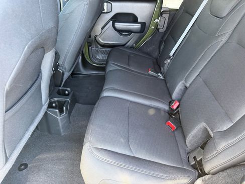 Used 2021 Jeep Wrangler Unlimited Sport image 27