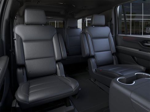 New 2025 GMC Yukon XL Denali w/ Denali Reserve Package image 17
