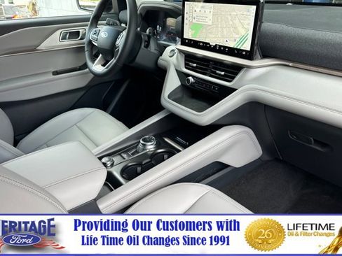New 2025 Ford Explorer Active w/ Active Comfort Package image 17
