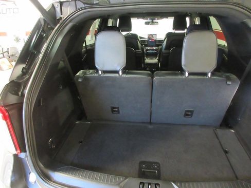 Used 2020 Ford Explorer ST w/ Premium Technology Package image 28