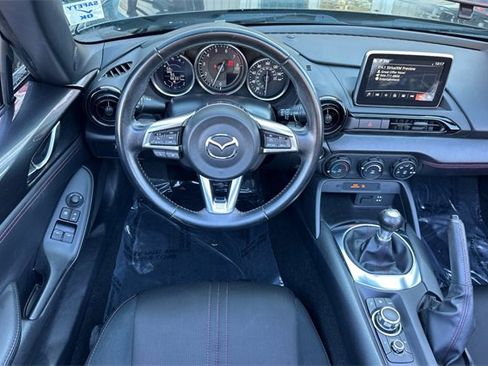 Used 2016 MAZDA MX-5 Miata Club image 15