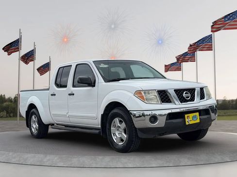 Used 2007 Nissan Frontier SE w/ SE Value Truck Pkg image 8