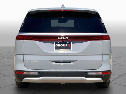Certified 2024 Kia Carnival EX FWD image 5