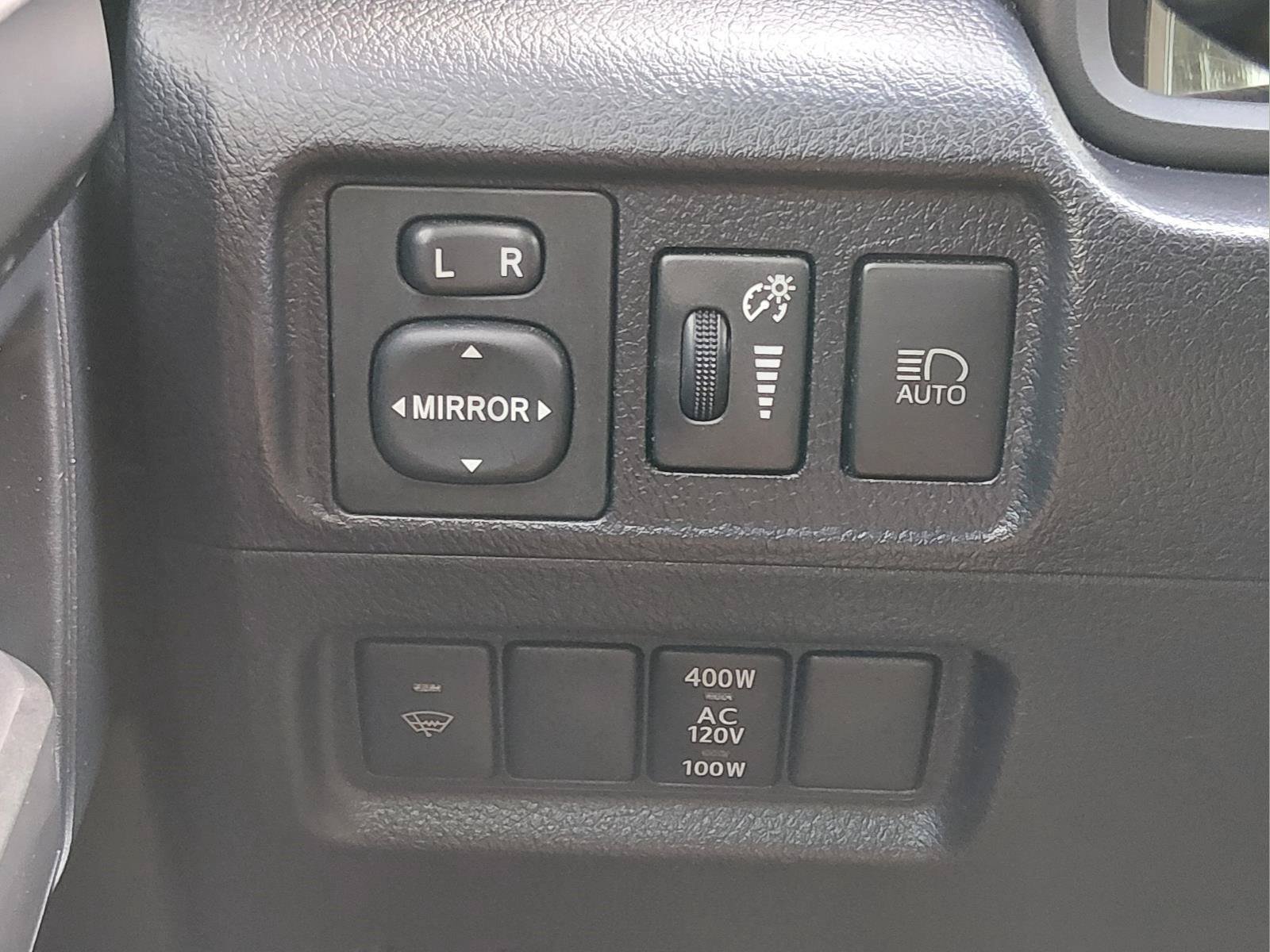 Used 2021 Toyota 4Runner SR5 Premium w/ Moonroof Package RWD image 30