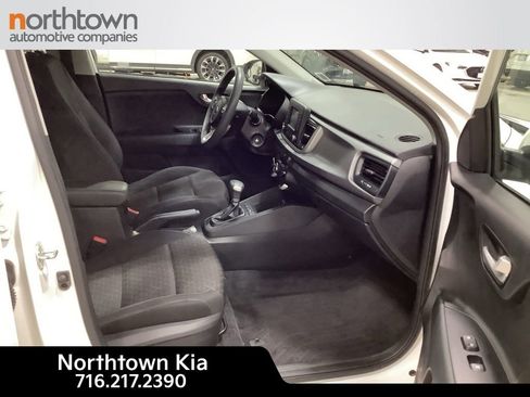 Certified 2018 Kia Rio S image 17