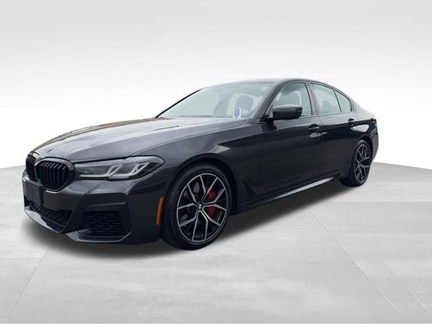 Used 2023 BMW 540i xDrive w/ M Sport Package AWD/4WD image 3