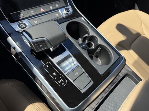 New 2026 Audi Q7 2.0T Premium image 18