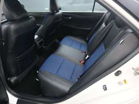 Used 2016 Toyota Camry SE image 15