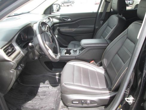Used 2020 GMC Acadia Denali w/ LPO, Floor Liner Package image 12