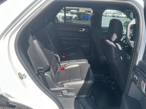 New 2025 Ford Explorer 4WD Police Interceptor image 13
