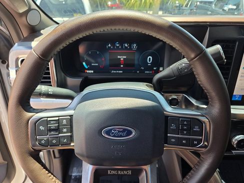 Used 2025 Ford F250 King Ranch w/ FX4 Off-Road Package AWD/4WD image 32