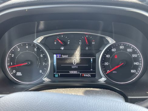 Used 2018 GMC Acadia SLT FWD image 9