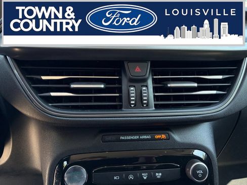 Used 2023 Ford Escape Active w/ Tech Pack #2 AWD/4WD image 11