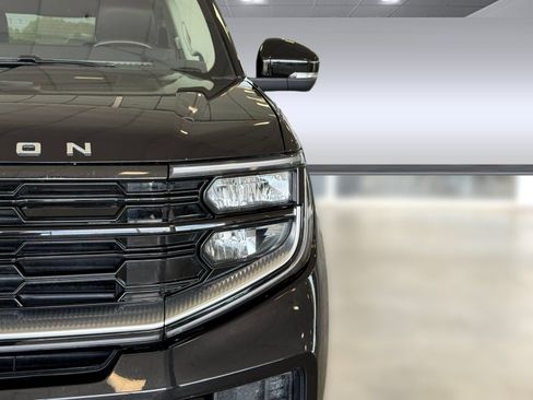 Certified 2025 Ford Expedition Max Platinum AWD/4WD image 12