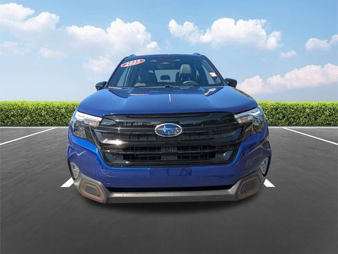 Used 2025 Subaru Forester Sport image 10