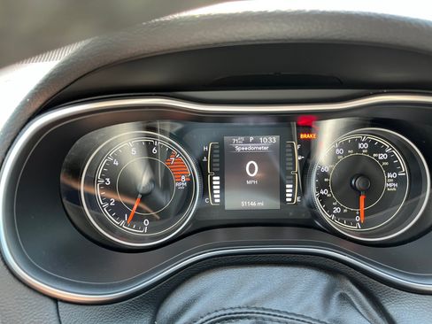 Certified 2020 Jeep Cherokee Latitude Plus AWD/4WD image 18