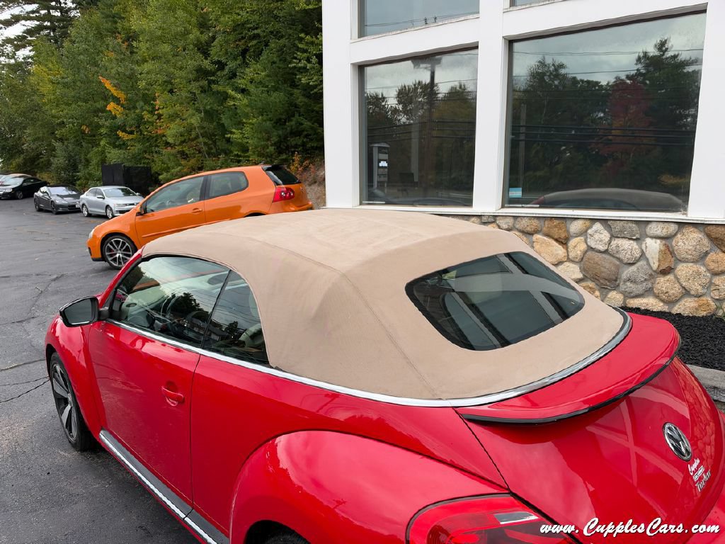 Used 2013 Volkswagen Beetle 2.0T FWD image 14