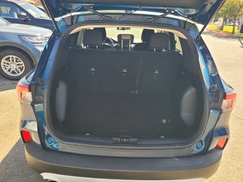 Certified 2020 Ford Escape SE FWD image 8
