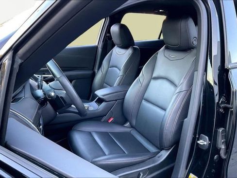 Used 2023 Cadillac XT4 Sport image 15