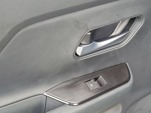 New 2026 Nissan Kicks SR FWD image 16