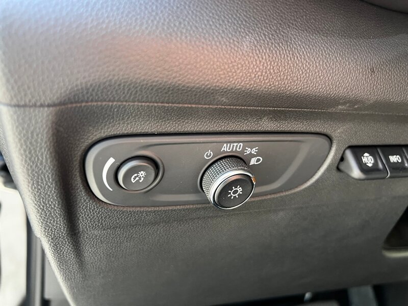 Used 2023 Buick Envision Avenir AWD/4WD image 27