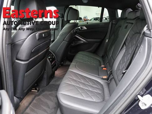 Used 2025 BMW X6 M60i AWD/4WD image 22