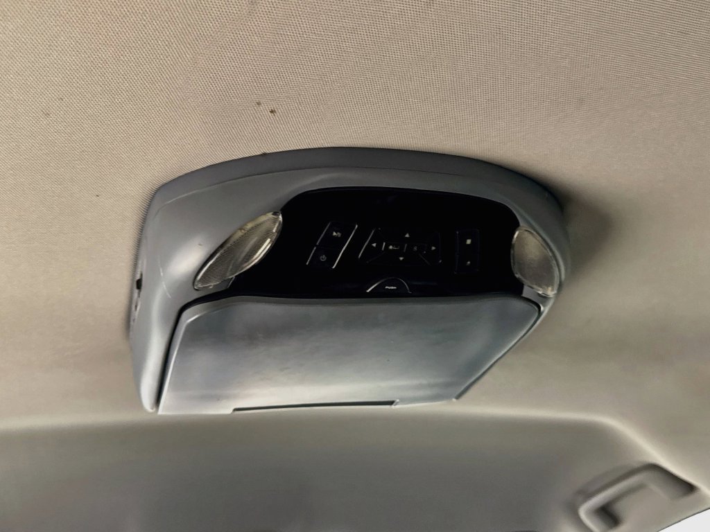 Used 2016 Toyota Sienna SE FWD image 27