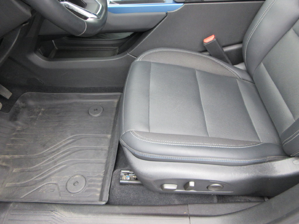 Used 2024 Chevrolet Equinox EV LT w/ Active Safety Package 3 FWD image 20