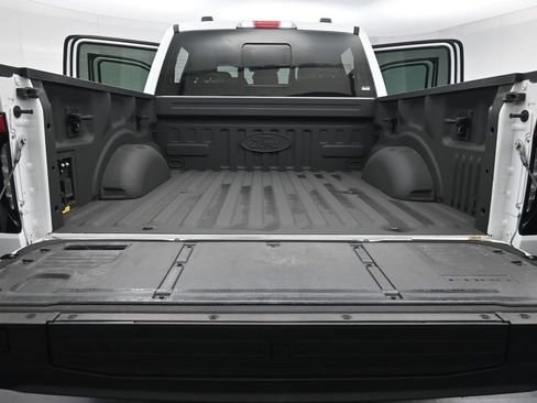 Used 2023 Ford F150 Lightning Platinum AWD/4WD image 28