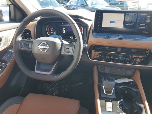 New 2026 Nissan Rogue Platinum w/ Tech Package image 8