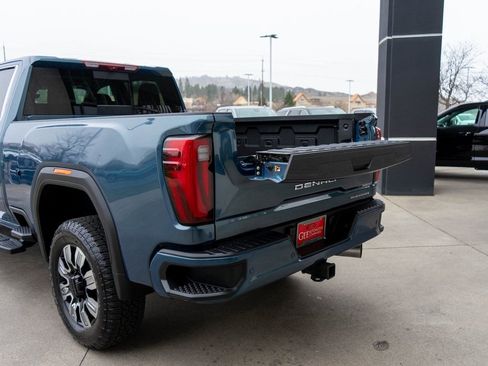 Used 2025 GMC Sierra 2500 Denali w/ Denali Reserve Package AWD/4WD image 35