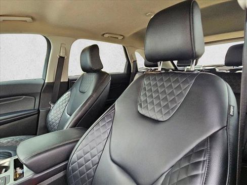 Used 2023 Ford Edge Titanium AWD/4WD image 13