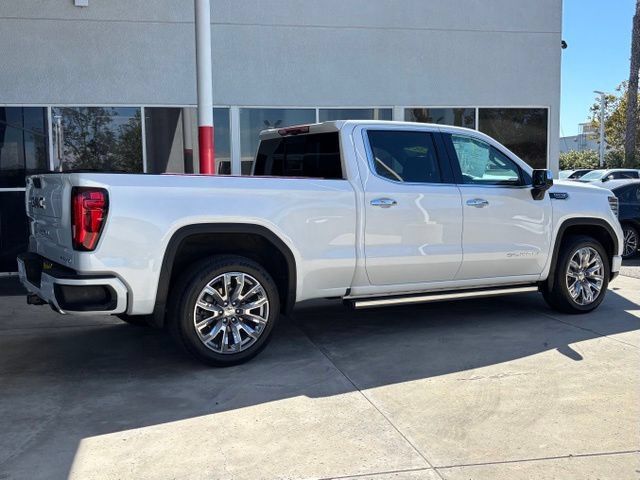 Used 2024 GMC Sierra 1500 Denali w/ Denali Reserve Package AWD/4WD image 3