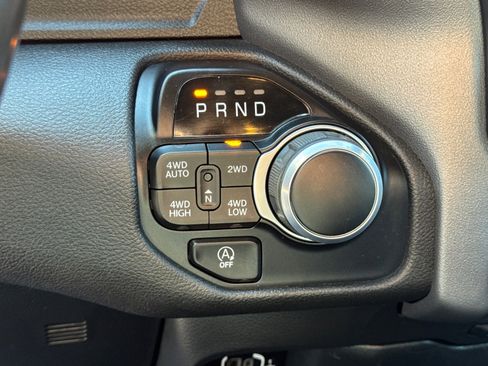 Used 2021 RAM 1500 Big Horn image 12