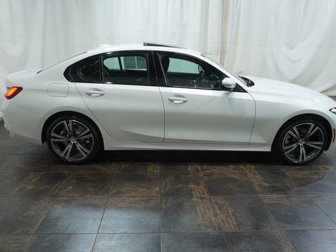 Used 2023 BMW 330i xDrive Sedan w/ Premium Package AWD/4WD image 3