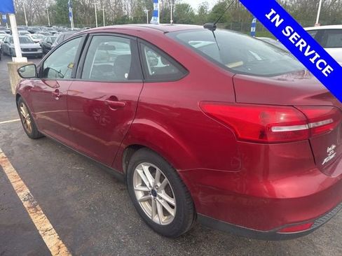 Used 2017 Ford Focus SE FWD image 10
