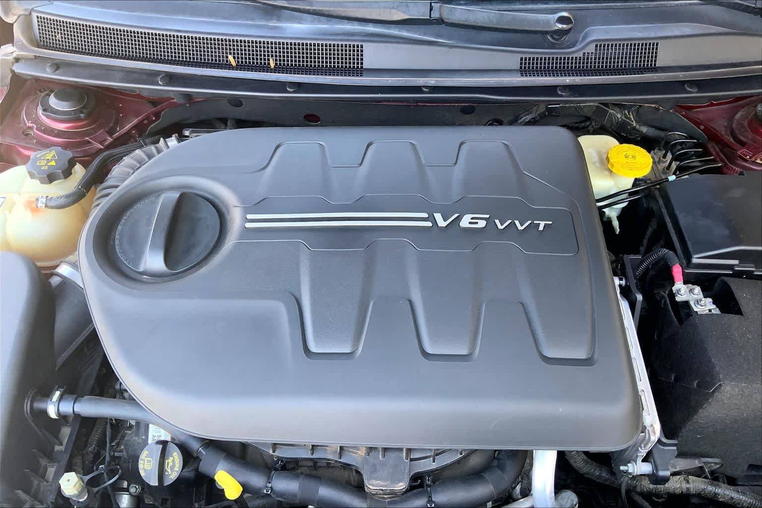 Used 2015 Chrysler 200 C w/ Navigation & Sound Group I FWD image 31
