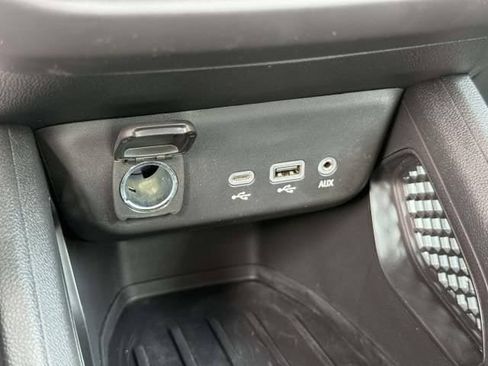 Used 2023 Chevrolet TrailBlazer LS FWD image 24