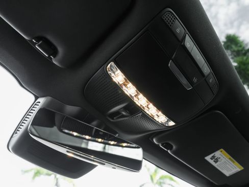 Used 2022 Mercedes-Benz GLC 300 image 22